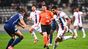 Emerson Palmieri lors du match Paris FC-OL, à Paris le 17 décembre 2021