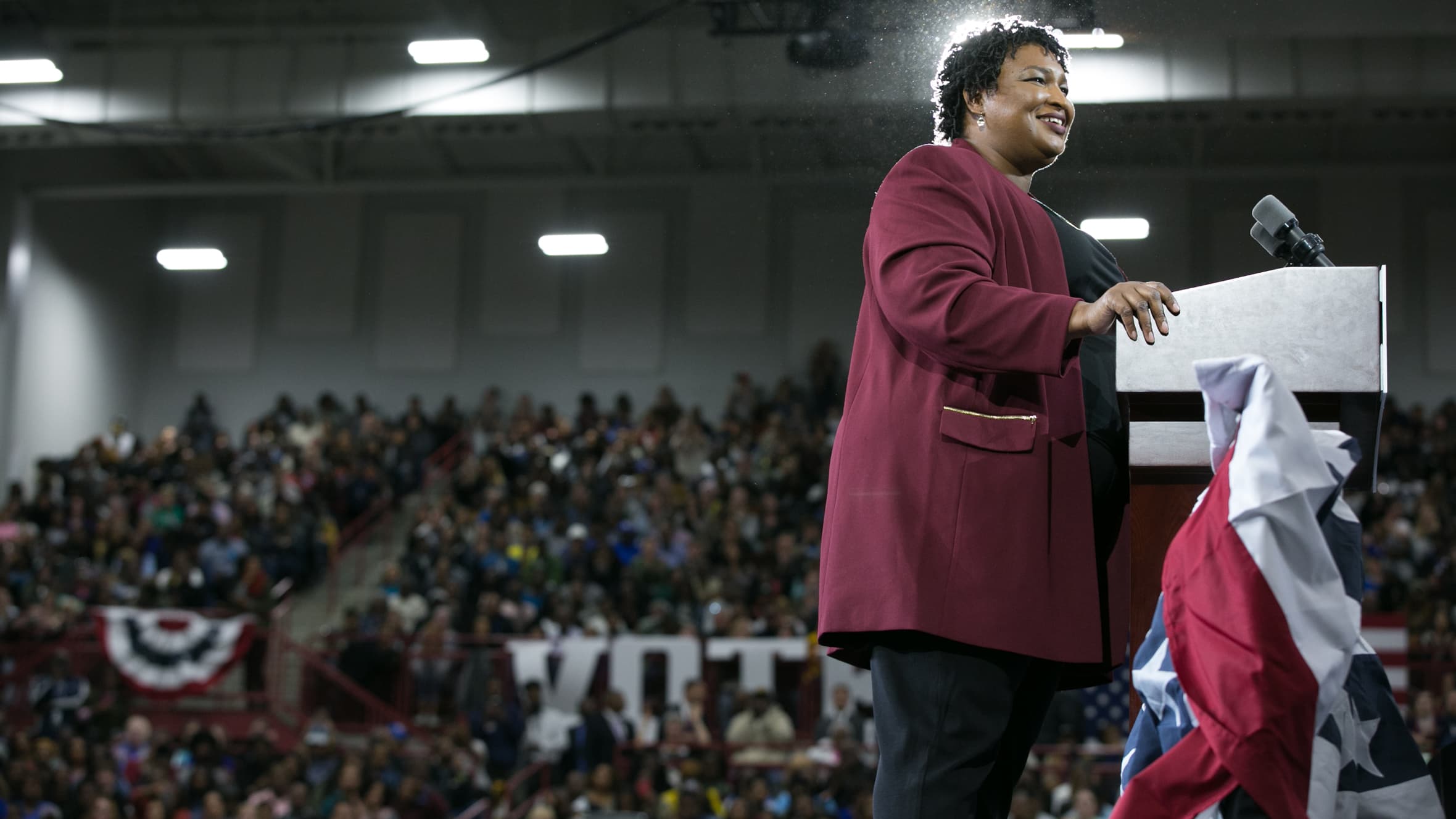 Stacey Abrams lors d'un meeting à Atlanta, en Géorgie, le 2 novembre. Stacey Abrams lors d'un meeting à Atlanta, en Géorgie, le 2 novembre.
