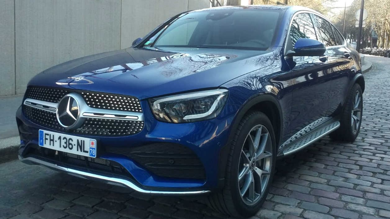 Ce Mercedes GLC Coupé a pour rival le BMW X4  ou encore la gamme  Q Sportback d'Audi.