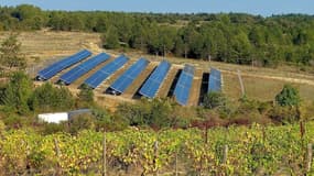 Les 250 habitants de Luc-sur-Aude ont financé leur propre centrale solaire, grâce à une plateforme de financement participatif.