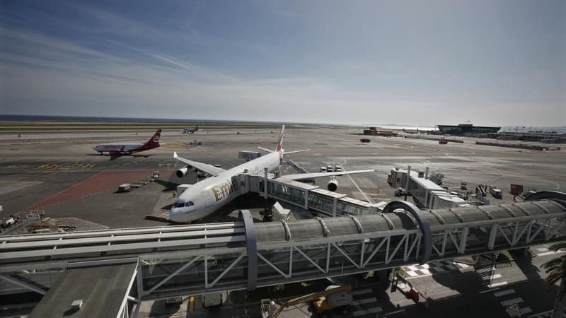 La taxe de solidarité sur les billets d'avion, dite "taxe Chirac", sera augmentée de 12,7% en 2014 en France afin d'accroître l'aide financière au développement, a-t-on appris de source gouvernementale. Le produit de cette taxe entrée en vigueur en France