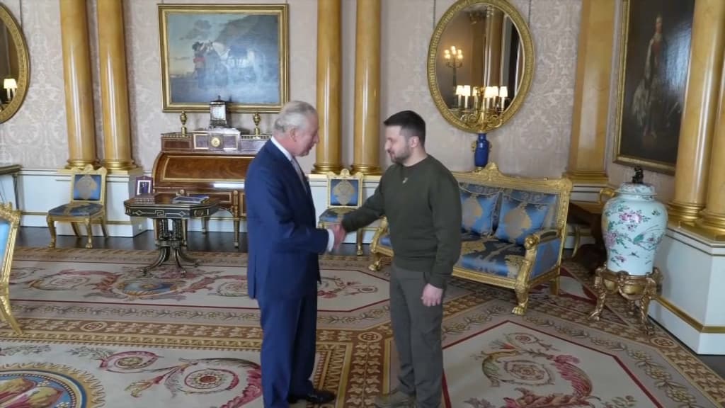 Volodymyr Zelensky reçu par Charles III. 