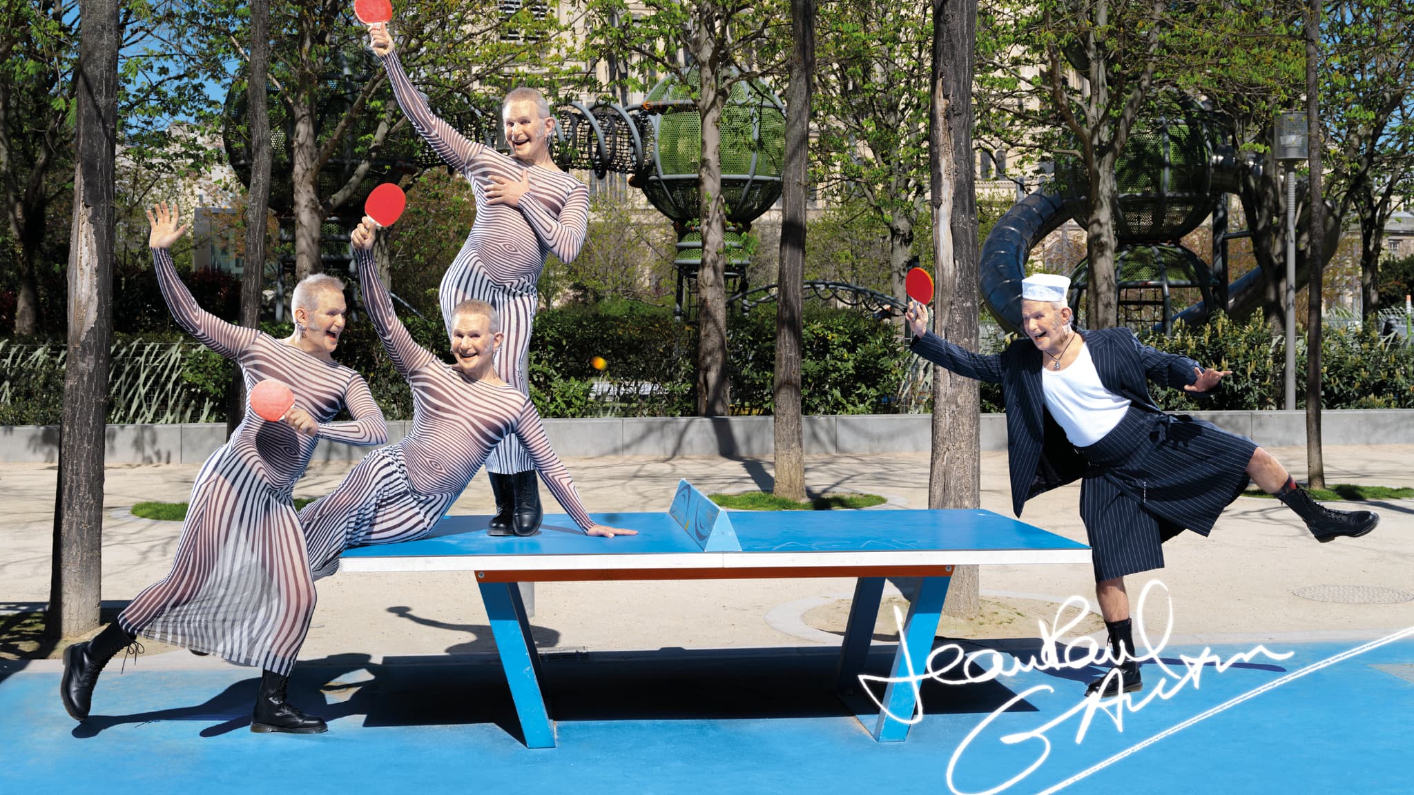 La campagne de communication de Jean Paul Gaultier avec Alexis Stone pour la collection Dress Like Jean Paul.