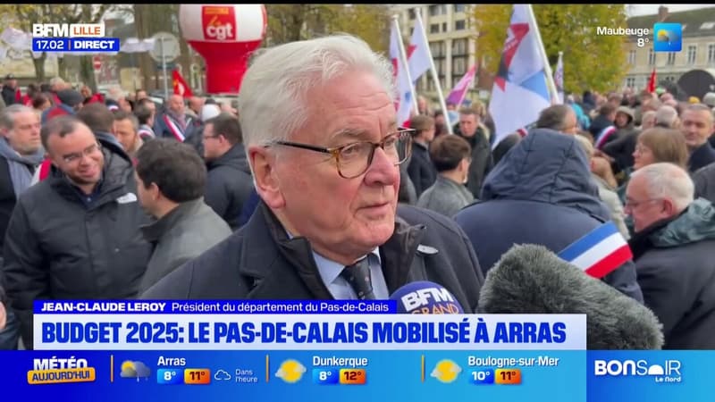 Budget 2025: le Pas-de-Calais et ses maires mobilisés devant la préfecture d'Arras