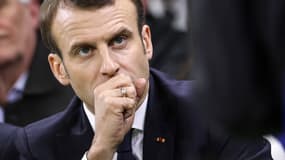Emmanuel Macron a défendu mardi sa petite phrase controversée de l'automne dernier.