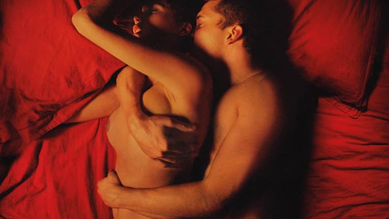 Aomi Muyock et Karl Glusman dans "Love", de Gaspar Noé.