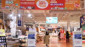 Dans un hypermarché Carrefour à Villeneuve-la-Garenne (Hauts-de-Seine), le 29 mars 2023