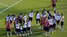 Les Bleus à l'entraînement dans leur camp de base de Ribeirão Preto
