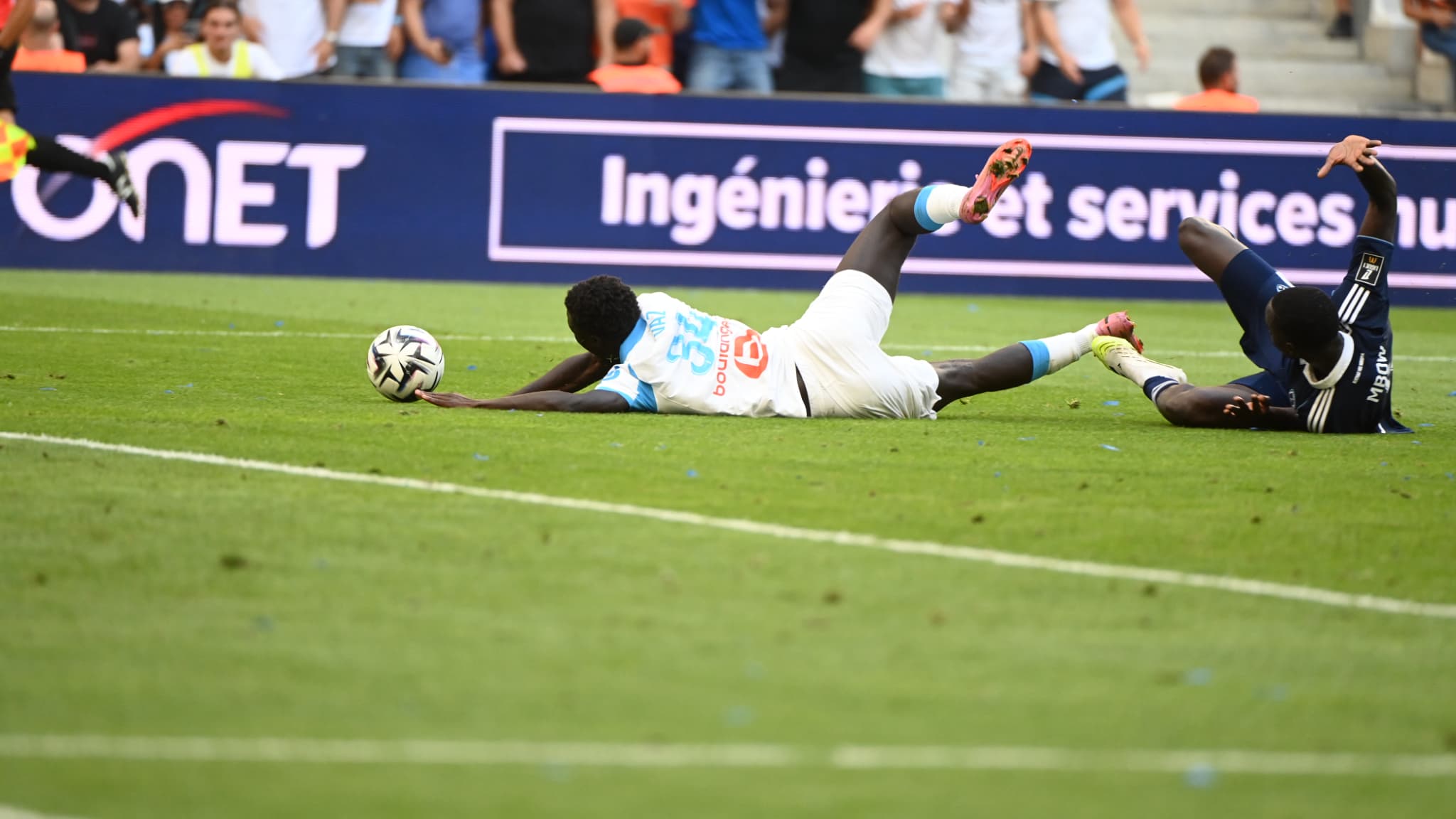 Robinio Vaz obtient un penalty face au Paris FC, le 23 août 2025.