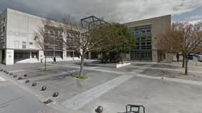 Déjà lundi, des incidents avaient éclaté au lycée Suger à Saint-Denis.