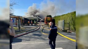 Un feu s'est déclenché dans une entreprise de pneus d'une zone industrielle de Bayeux