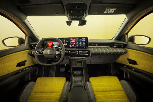 https://images.bfmtv.com/-rkU8Rt1IjNqybr5ecpqIEhQCHA=/0x0:2048x1365/580x0/images/Nouvelle-Renault-R5-interieur-1813487.jpg