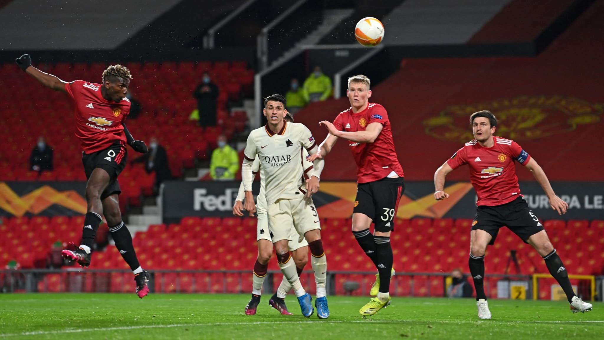 Pioggia di gol, Cavani decisamente decisivo, il Manchester United batte la Roma nel primo tempo