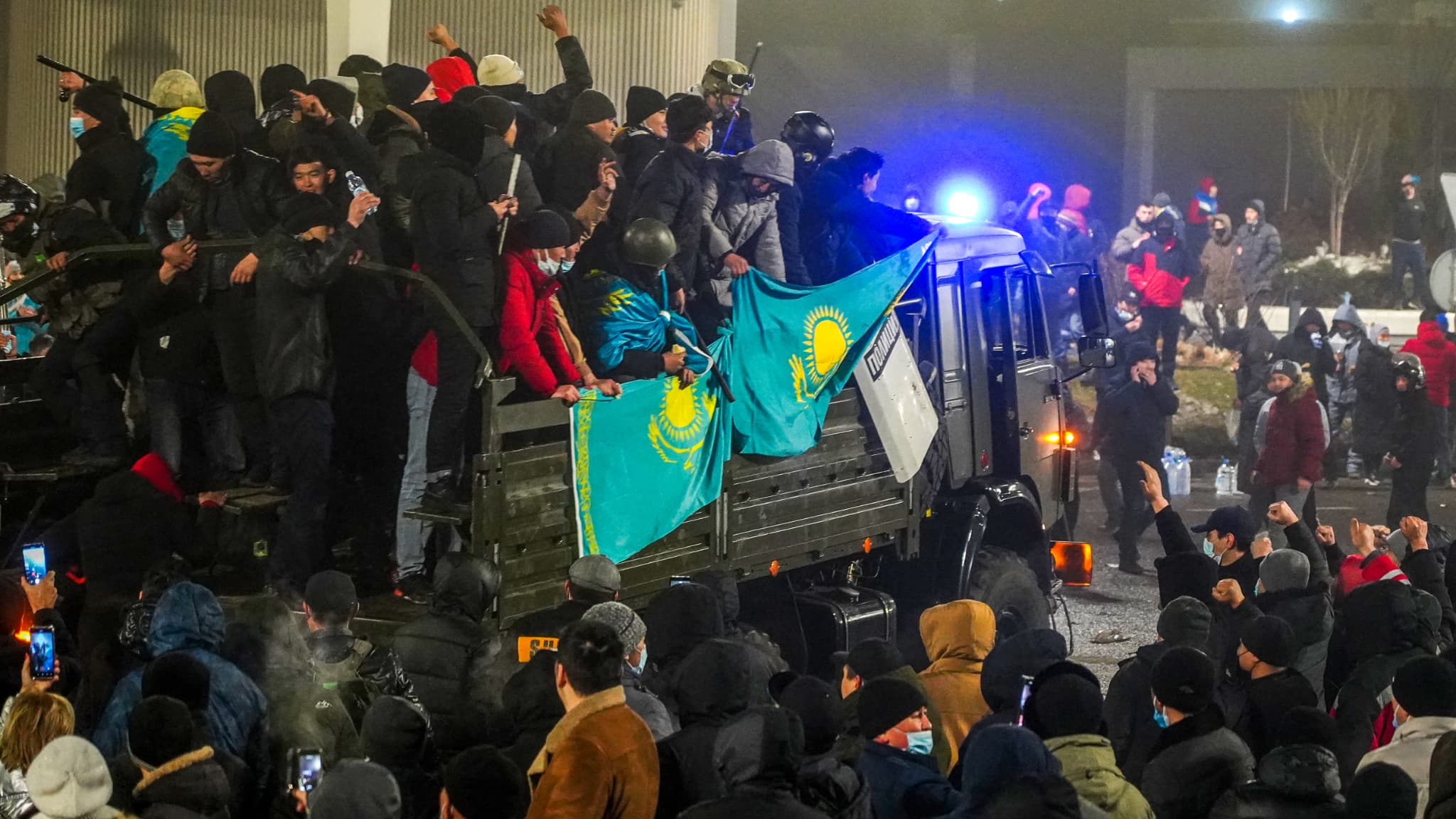 Une manifestation à Almaty le 4 janvier 2021 Une manifestation à Almaty le 4 janvier 2021