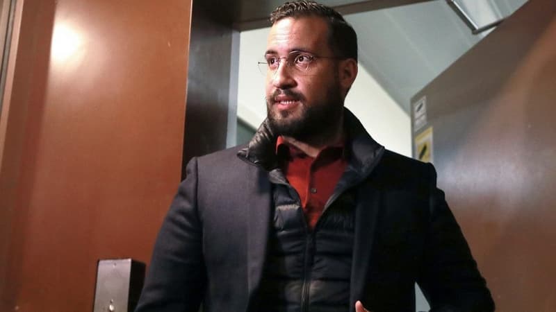 Alexandre Benalla sortant de détention provisoire le 26 février 2019.