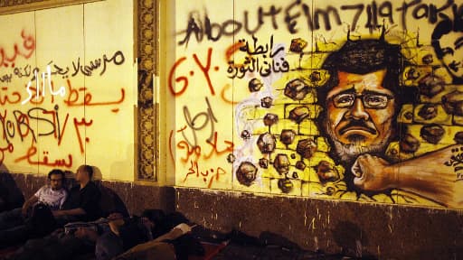 Un graffti anti Morsi, dessiné sur le palais présidentiel, le 2 juillet.
