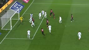 Le ballon n'a pas entièrement franchi la ligne sur la tentative de Dante, Nice-PSG, 8 avril 2023