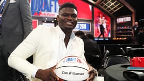 Zion Williamson lors de la draft 2019 de NBA, à New York le 20 juin 2019