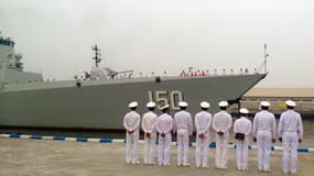 Un destroyer chinois en escale dans un port iranien.