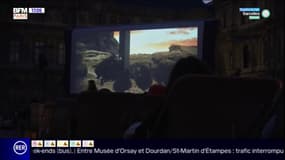 Paris: des spectateurs ont pu assister à une projection de film dans la Cour carrée du Louvre