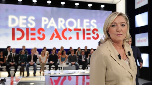 Marine Le Pen sur le plateau de Des paroles et des actes