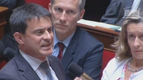 Manuel Valls répondant à David Douillet lors des questions au gouvernement