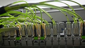 "Des sabotages nocturnes" touchant les réseaux de fibres optiques de plusieurs opérateurs français, tels Free et SFR, ont été commis dans la nuit de dimanche à lundi dans six départements