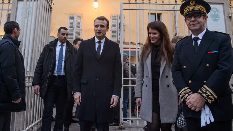 Emmanuel Macron et Marlène Schiappa à Ajaccio.