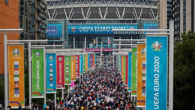 Wembley accueillera 60.000 personnes pour chacun des trois derniers matches de l'Euro, plus que les 40.000 spectateurs ayant assisté au huitième de finale contre l'Allemagne, ici le 29 juin.