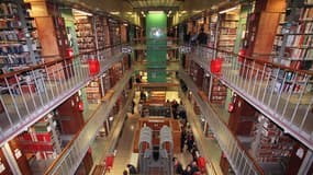 Le site de la Bibliothèque nationale de France rue de Richelieu accueille plus de 40 millions de documents.