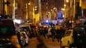 Les forces de police et les pompiers sécurisent les abord du Bataclan, vendredi soir.