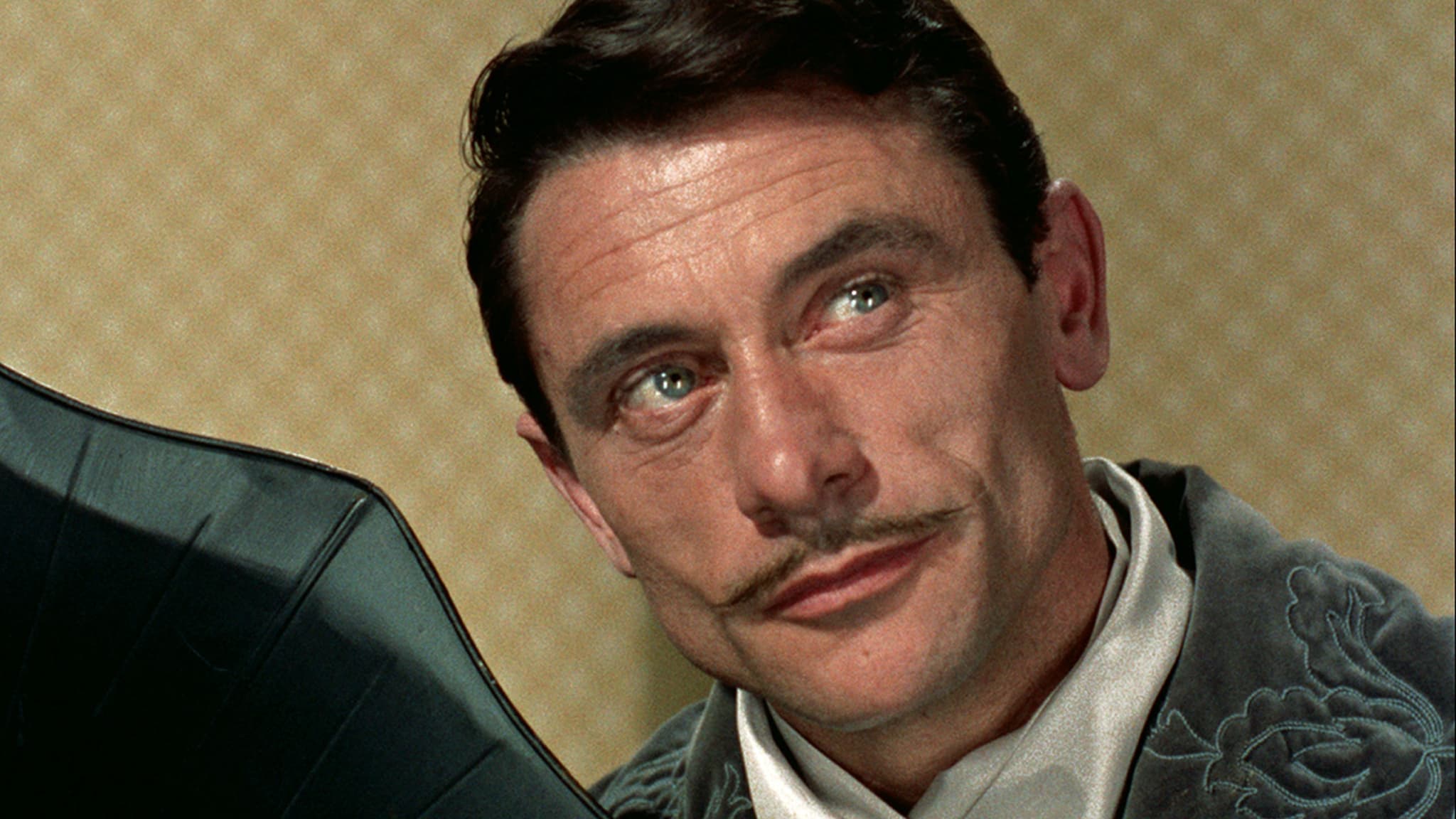 Robert Lamoureux dans "Les Aventures d'Arsène Lupin"