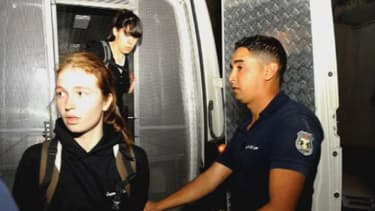 Deux militantes du groupes féministe Femen ont quitté mercredi soir la prison pour femmes de la Manouba à bord d'un fourgon de police