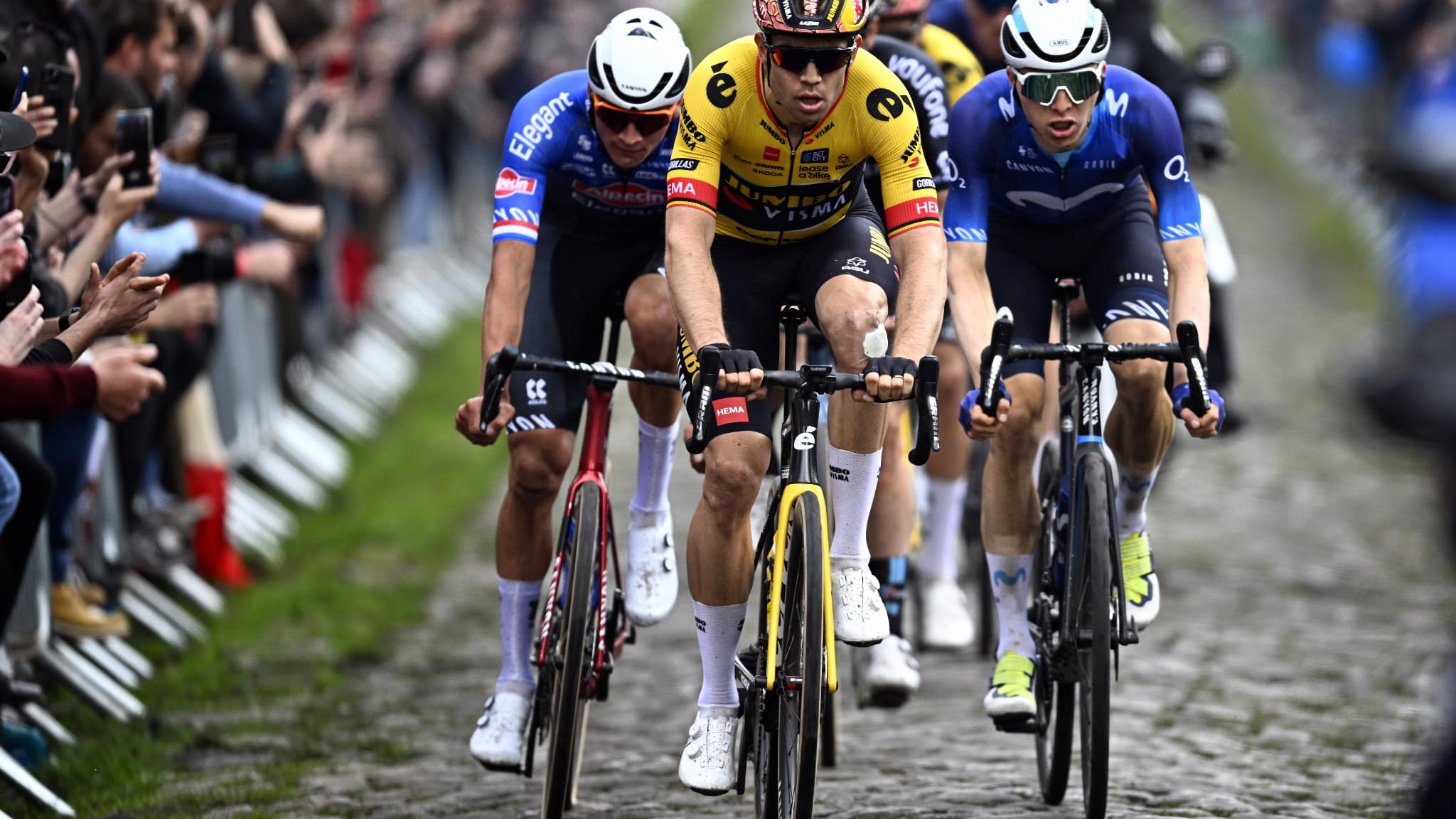 Wout Van Aert et Mathieu Van der Poel à Paris-Roubaix Wout Van Aert et Mathieu Van der Poel à Paris-Roubaix