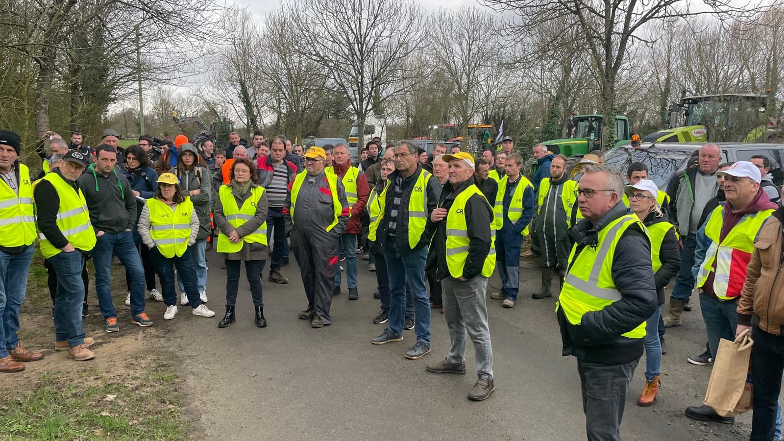 Agriculteurs en colère: la Coordination rurale à Rennes avant leur manifestation devant la préfecture Agriculteurs en colère: la Coordination rurale à Rennes avant leur manifestation devant la préfecture