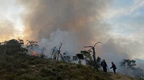 Un incendie fait rage à Bairols, dans les Alpes-Maritimes depuis le mardi 25 juillet 2023.