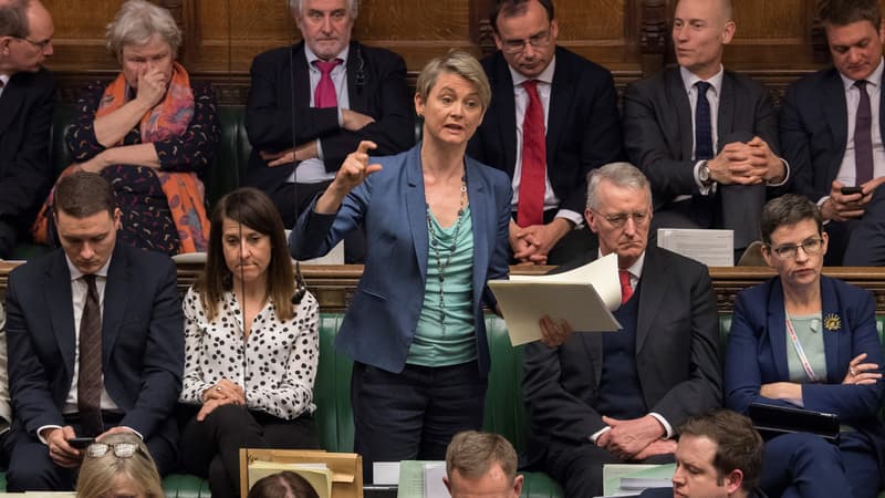 La députée travailliste Yvette Cooper, à l'origine de la proposition de loi sur un éventul report longue durée du Brexit, à la Chambre des Communes, le 3 avril 2019.