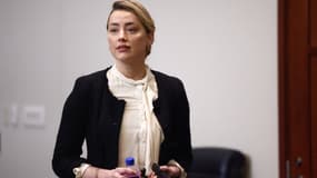 Amber Heard lors de son témoignage contre Johnny Depp le 4 mai 2022