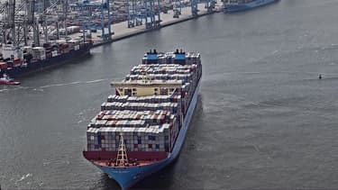 Parti le 23 août de Vladivostok, le navire Venta a effectué la route maritime arctique en cinq semaines en atteignant Saint-Pétersbourg ce 27 septembre.