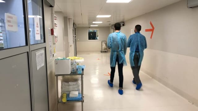 La clinique Natecia à Lyon se préparant pour accueillir des patients atteints du Covid-19.