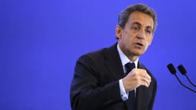 Nicolas Sarkozy a ironisé mardi sur la fermeture programmée de la centrale nucléaire de Fessenheim en demandant: "On a peur de quoi? D'un tsunami sur le Rhin?"