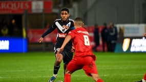 Le buteur bordelais Yohan Cassubie face à Canet-en-Roussillon 