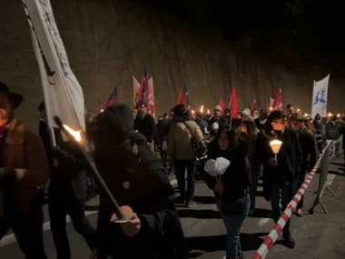L'ultra-droite a bravé l'interdiction de la préfecture lors de la montée aux flambeaux, le 8 décembre 2022 à Lyon.