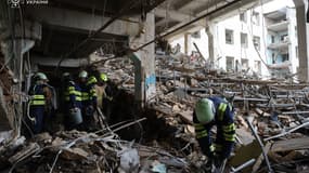 Au moins 55 personnes ont été tuées et plus de 300 autres blessées dans la frappe russe qui a touché mardi 3 septembre 2024 un institut militaire à Poltava