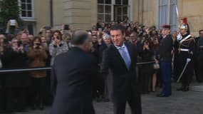 Bernard Cazeneuve est arrivé à Matignon pour la cérémonie de passation de pouvoirs avec Manuel Valls. 