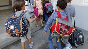 Certains députés veulent intégrer l'apprentissage de l'égalité homme/femme à l'école.