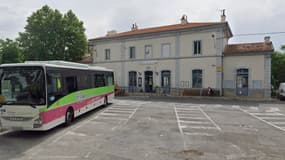 La gare de Manosque - Gréoux-les-Bains, devant laquelle doit être aménagé un pôle multimodal, prévu pour 2025.
