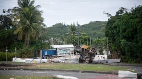 Des barricades dans le quartier de Montravel à Nouméa, en Nouvelle-Calédonie, le 21 mai 2024