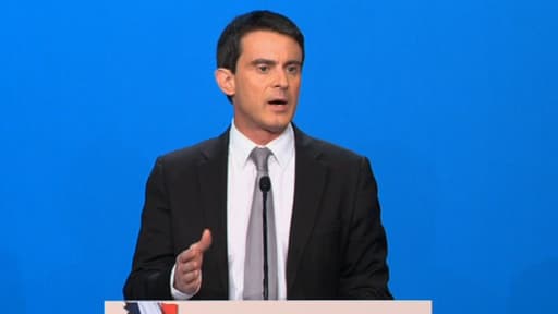 Manuels Valls a tenu a assurer que le pacte se ferait "sans remettre en cause le modèle social français".