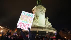 Des célébrations place de la République à Paris après la mort de Jean-Marie Le Pen le 7 janvier 2025